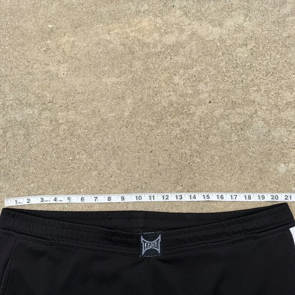Tapout Mesh Basketball Shorts Mens XL Black White Side Stripe MMA Gym Training